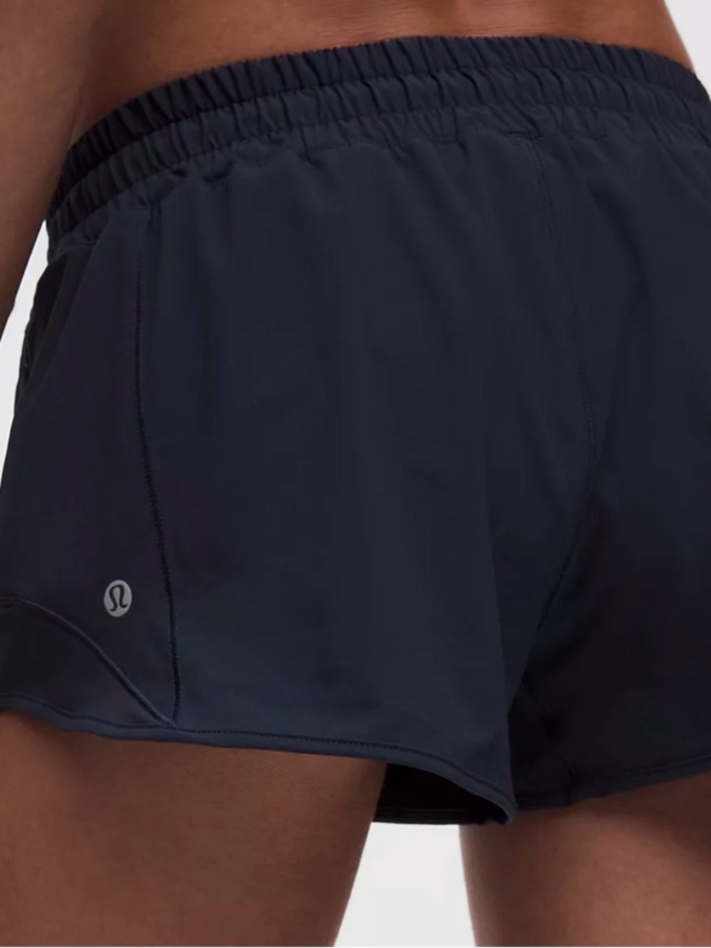 lululemon | Low-Rise Lined Shorts 2.5 — Navy Blue  | size 6 TALL